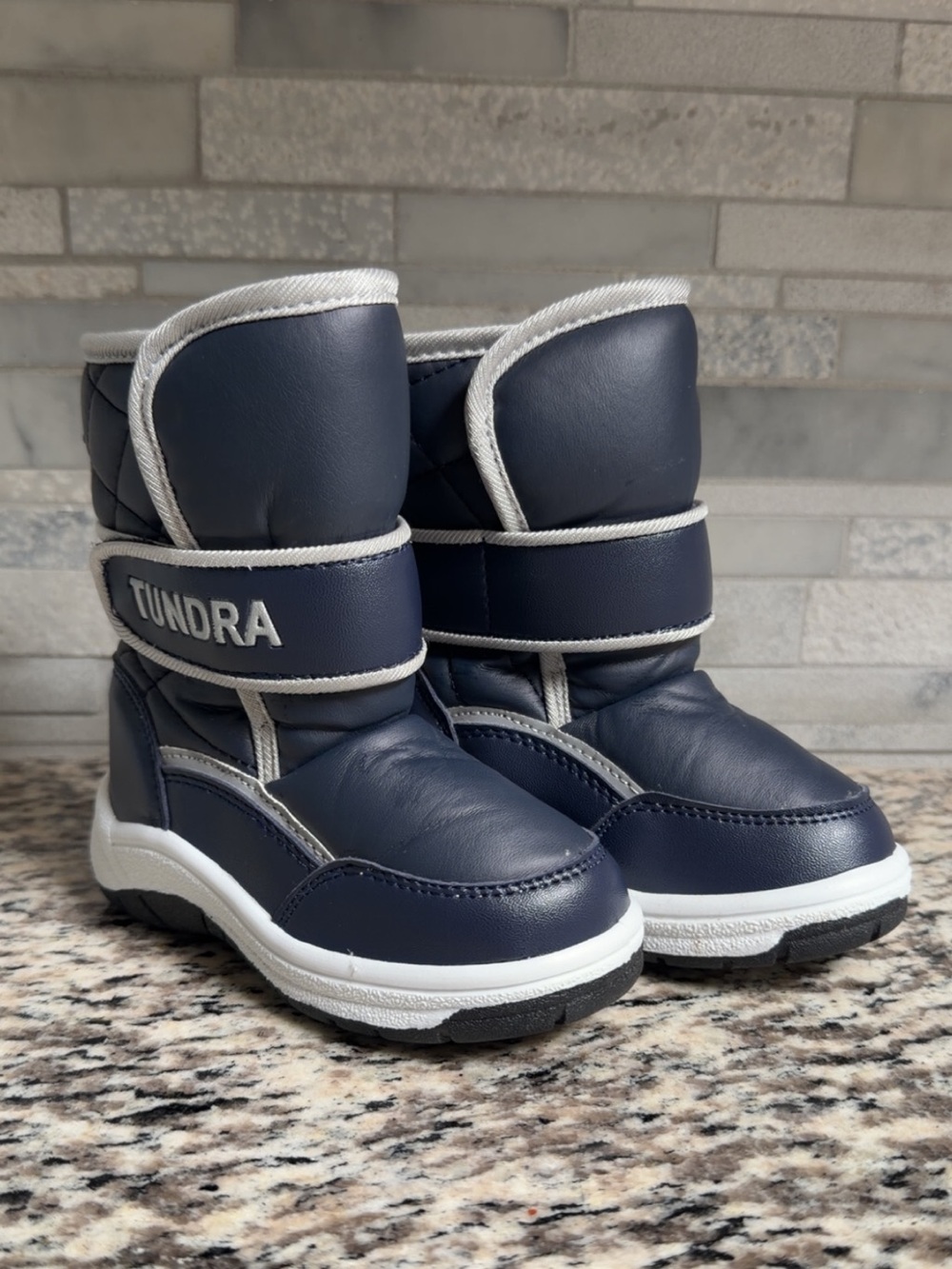 Tundra Kids Navy Snow Boots Size 5 – Like New, Worn Once